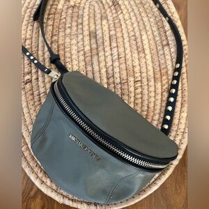 #48
MICHAEL Michael Kors